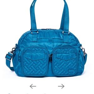 Brand new lug jumper purse. Beautiful ocean blue color!